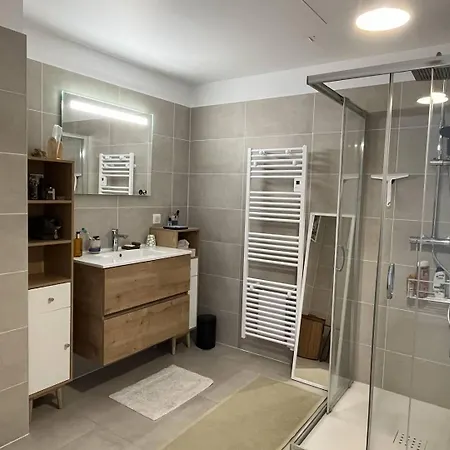 Jardin De Livia 2 Rez De Jardin *